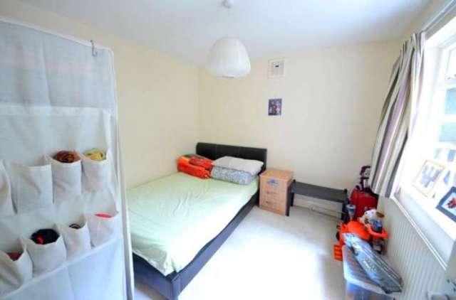  Image of 2 bedroom Maisonette to rent in Rufford Street London N1 at Rufford Street  Islington, N1 0AP