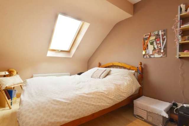  Image of 5 bedroom Detached house for sale in Rullion Green Grove Penicuik EH26 at Penicuik, EH26 0RX