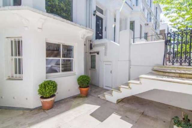 Image of 2 bedroom Flat for sale in Russell Road London W14 at Holland Park London Olympia, W14 8HT