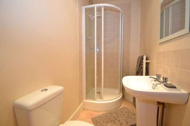  Image of 1 bedroom Flat to rent in Clifton Road Salisbury SP2 at Salisbury, SP2 7BS