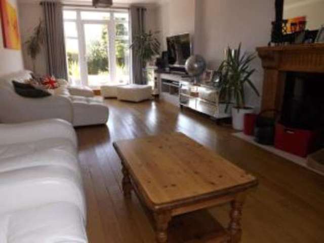  Image of 5 bedroom Detached house for sale in Watling Street Heath And Reach Leighton Buzzard LU7 at Watling Street Heath and Reach Heath and Reach, LU7 9RA