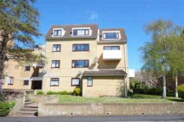  Image of 3 bedroom Flat to rent in Frogmore Fareham PO14 at Fareham, PO14 3DD