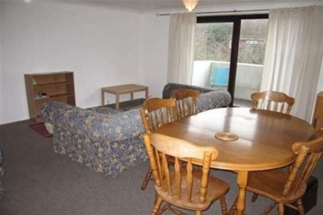  Image of 3 bedroom Flat to rent in Frogmore Fareham PO14 at Fareham, PO14 3DD