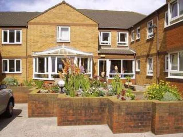  Image of 2 bedroom Retirement Property for sale in Sandpiper Court Buckden Close Thornton-Cleveleys FY5 at Buckden Close  Thornton-Cleveleys, FY5 1AZ