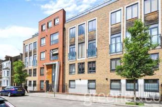  Image of 1 bedroom Flat for sale in Glengall Road London NW6 at 36 Glengall Road London Brondesbury Park, NW6 7GF