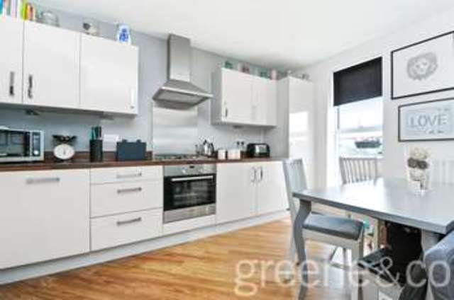  Image of 1 bedroom Flat for sale in Glengall Road London NW6 at 36 Glengall Road London Brondesbury Park, NW6 7GF