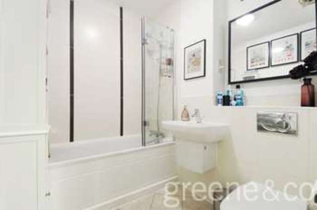  Image of 1 bedroom Flat for sale in Glengall Road London NW6 at 36 Glengall Road London Brondesbury Park, NW6 7GF