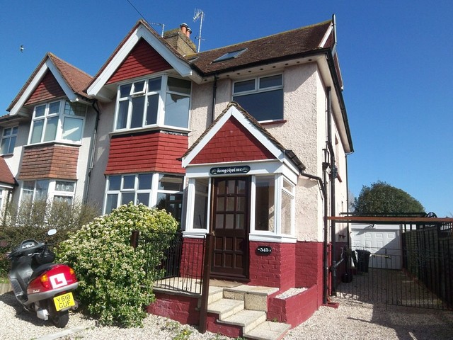  Image of 5 bedroom Detached house to rent in Seaside Eastbourne BN23 at Eastbourne, BN23 6NA
