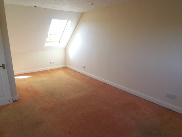  Image of 5 bedroom Detached house to rent in Seaside Eastbourne BN23 at Eastbourne, BN23 6NA