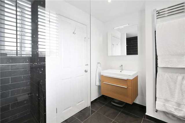  Image of 4 bedroom Terraced house for sale in Second Avenue London SW14 at Second Avenue  London, SW14 8QE