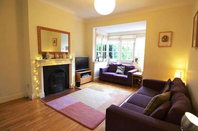  Image of 3 bedroom Semi-Detached house to rent in Selly Oak Road Bournville Birmingham B30 at Selly Oak Road Bournville Birmingham, B30 1LR