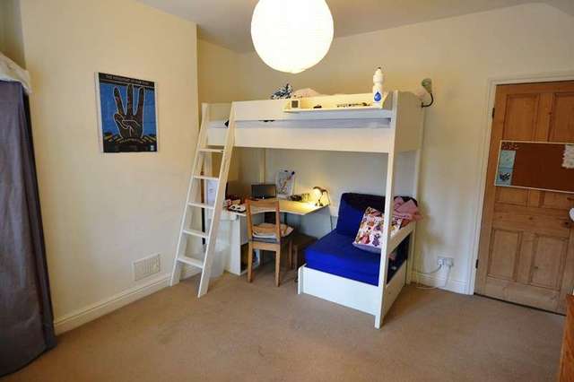  Image of 3 bedroom Semi-Detached house to rent in Selly Oak Road Bournville Birmingham B30 at Selly Oak Road Bournville Birmingham, B30 1LR
