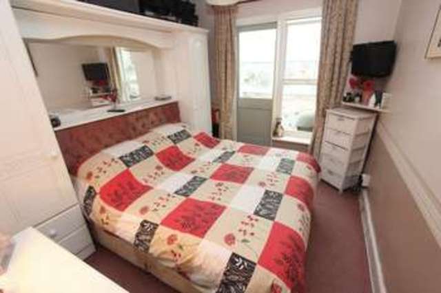 Image of 2 bedroom Flat for sale in Malmesbury Road Shirley Southampton SO15 at Malmesbury Road Shirley Southampton, SO15 5FQ
