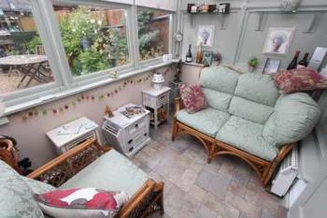  Image of 2 bedroom Flat for sale in Malmesbury Road Shirley Southampton SO15 at Malmesbury Road Shirley Southampton, SO15 5FQ