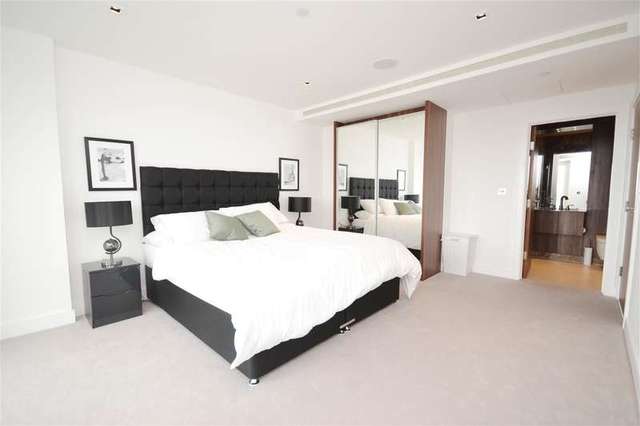  Image of 3 bedroom Property to rent in Longfield Avenue London W5 at Ealing, W5 2BJ
