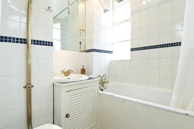  Image of 1 bedroom Flat for sale in Sloane Avenue London SW3 at Sloane Avenue Mansions  Sloane Avenue, SW3 3JJ