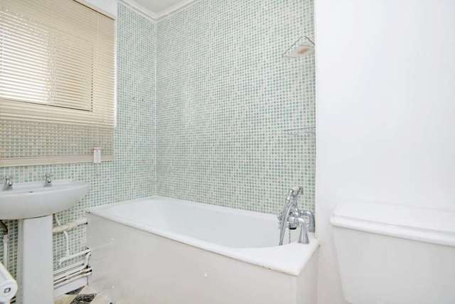  Image of 1 bedroom Flat to rent in Somerford Grove Estate London N16 at Somerford Grove Estate Stoke Newington London, N16 7TN