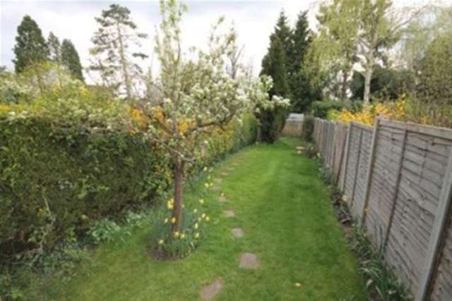  Image of 3 bedroom Detached house to rent in Somerset Road Redhill RH1 at Redhill, RH1 6LS