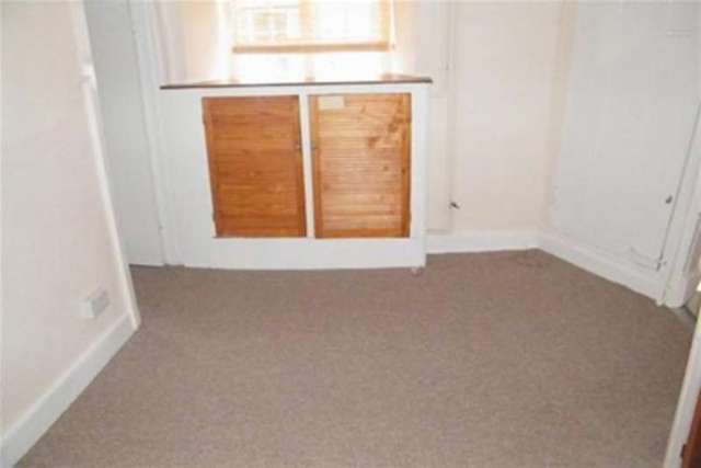  Image of 2 bedroom Detached house to rent in Market Place Somerton TA11 at Somerton, TA11 7NB
