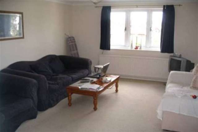 Image of 3 bedroom Flat to rent in Soulbury Road Leighton Buzzard LU7 at Leighton Buzzard, LU7 2UY