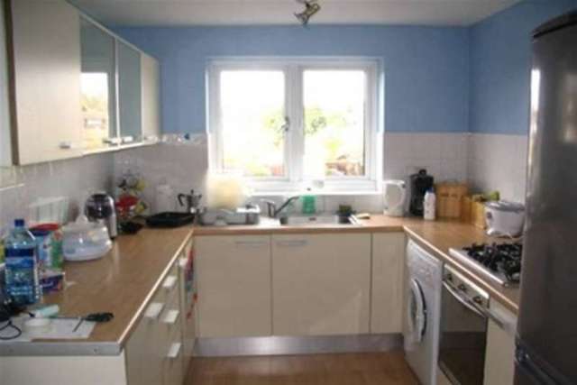  Image of 3 bedroom Flat to rent in Soulbury Road Leighton Buzzard LU7 at Leighton Buzzard, LU7 2UY