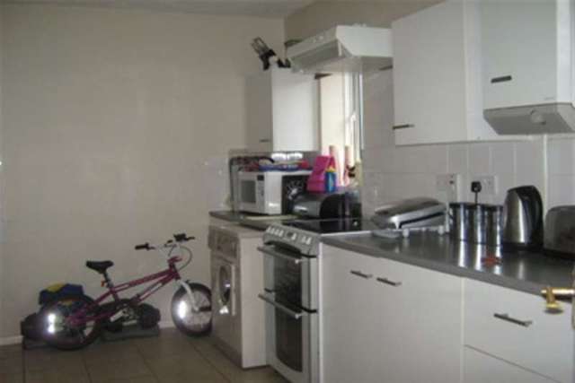  Image of 2 bedroom Detached house to rent in South Kinson Drive Bournemouth BH11 at Bournemouth, BH11 8AD