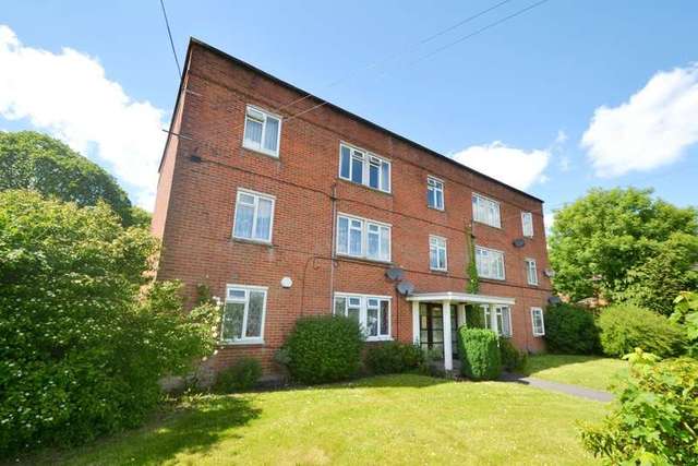  Image of 2 bedroom Flat for sale in Woodcote Road Southampton SO17 at Southampton, SO17 3TA