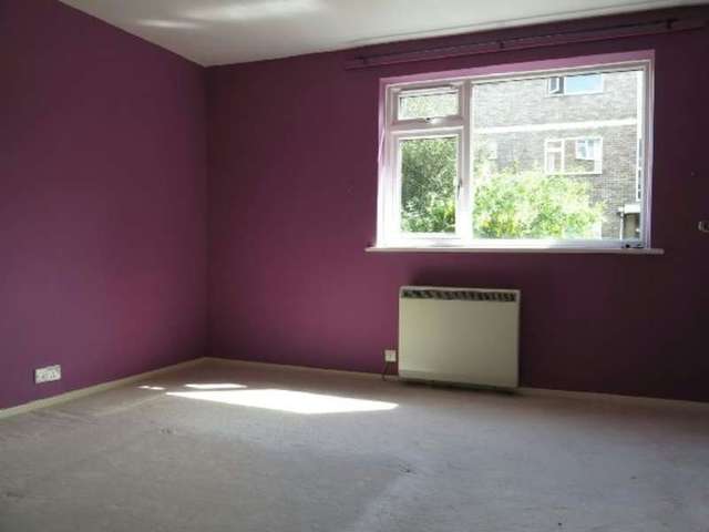  Image of 1 bedroom Flat to rent in Southcote Road Reading RG30 at Southcote Road  Reading, RG30 2AT