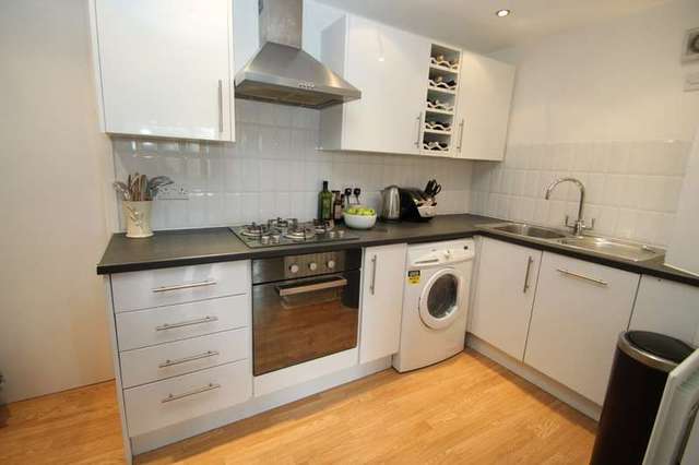  Image of 2 bedroom Flat to rent in Springfield Road Kingston upon Thames KT1 at Kingston Upon Thames Surrey, KT1 2SB