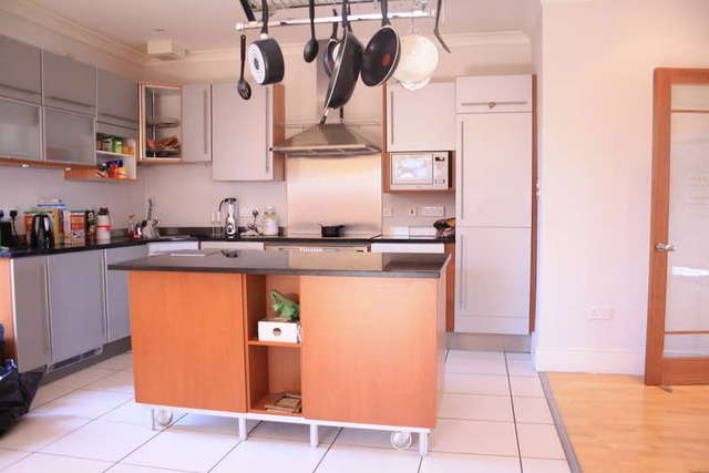  Image of 2 bedroom Flat for sale in George Road Edgbaston Birmingham B15 at Edgbaston Birmingham West Midlands, B15 1PQ
