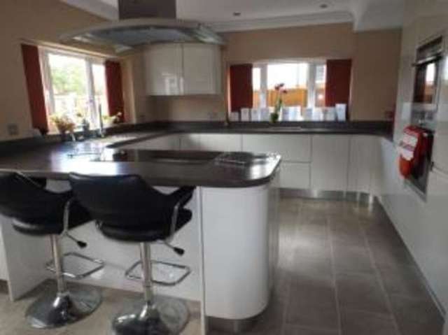  Image of 4 bedroom Detached house for sale in St. Johns Avenue Kidderminster DY11 at Kidderminster Worcestershire Blakebrook, DY11 6AU