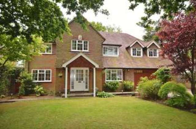  Image of 4 bedroom Detached house for sale in St. Johns Close Penn High Wycombe HP10 at St. Johns Close Penn High Wycombe, HP10 8HX