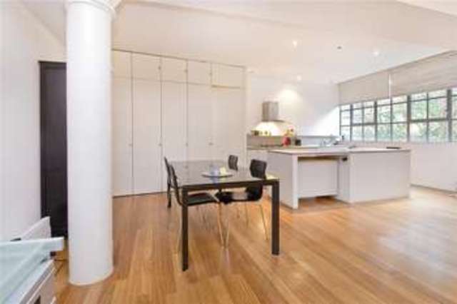  Image of 2 bedroom Flat to rent in St. John
