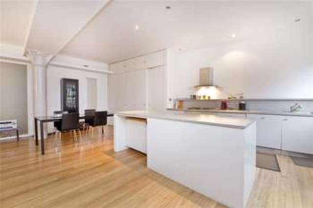 Image of 2 bedroom Flat to rent in St. John