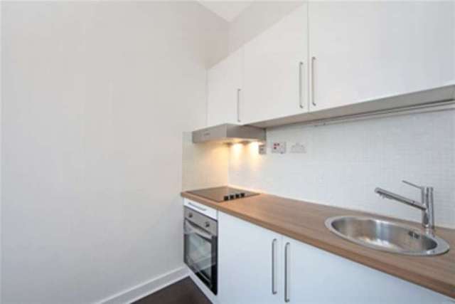  Image of 1 bedroom Flat to rent in St. Marks Road London W10 at London, W10 6JW