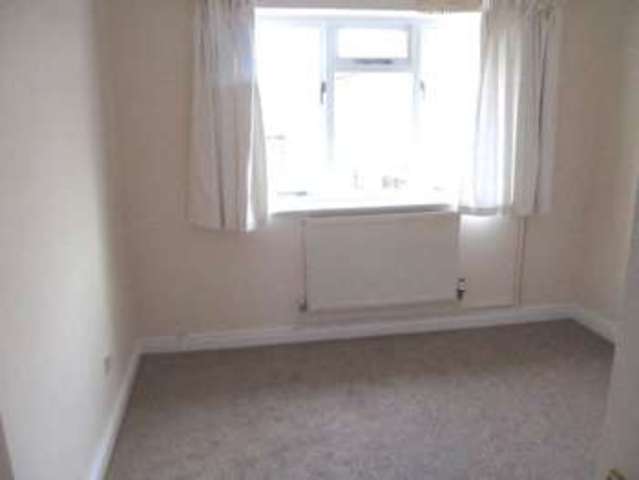  Image of 2 bedroom Flat to rent in St. Marys Road Evesham WR11 at St Marys Road  Evesham, WR11 4EG