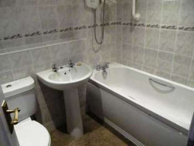  Image of 2 bedroom Flat to rent in St. Marys Road Evesham WR11 at St Marys Road  Evesham, WR11 4EG