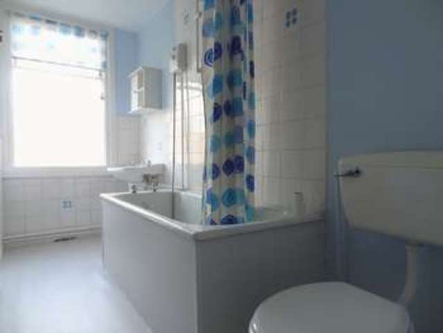  Image of 2 bedroom Terraced house to rent in St. Peters Street Syston Leicester LE7 at St Peters Street  Syston, LE7 1HL
