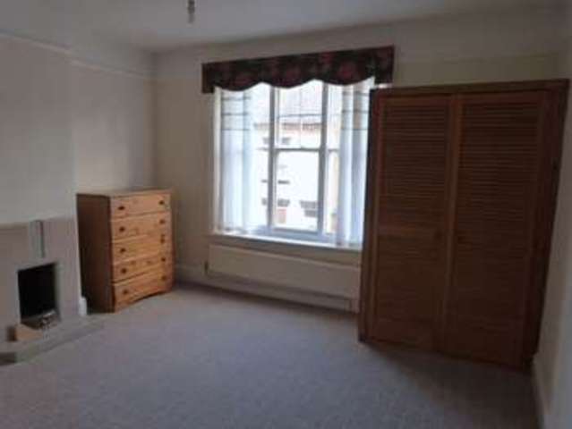  Image of 2 bedroom Terraced house to rent in St. Peters Street Syston Leicester LE7 at St Peters Street  Syston, LE7 1HL