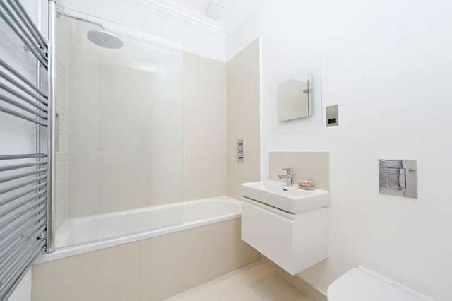  Image of 1 bedroom Flat to rent in St. Stephens Gardens London W2 at St Stephens Gardens  London, W2 5QX