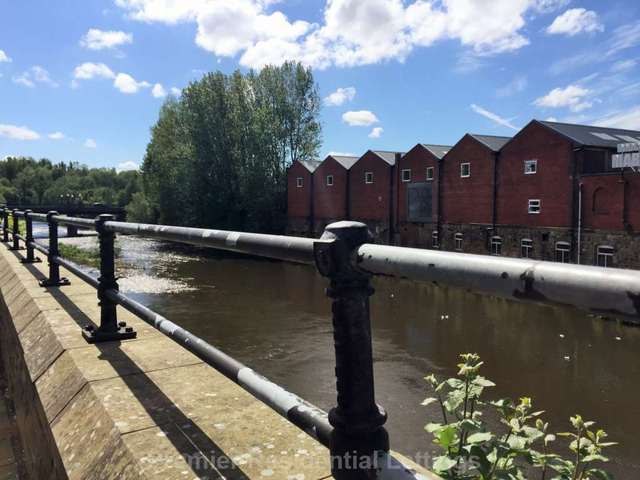  Image of 1 bedroom Apartment to rent in Stand Lane Radcliffe Manchester M26 at Stand Lane Radcliffe Manchester, M26 1NW