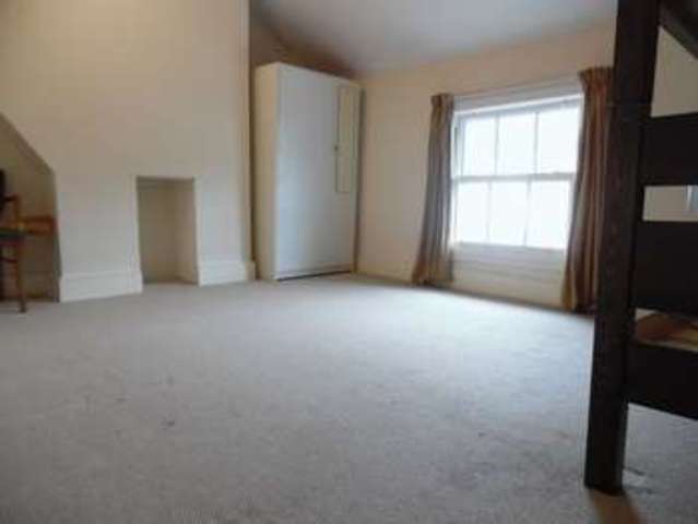  Image of 2 bedroom Property to rent in Stanley Road Brighton BN1 at Stanley Road  Brighton, BN1 4NH