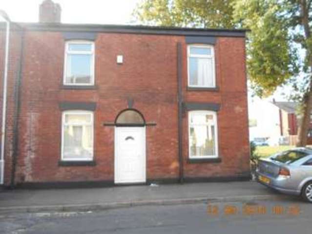  Image of 3 bedroom Terraced house to rent in Starkey Street Heywood OL10 at Starkey Street  Heywood, OL10 4JS