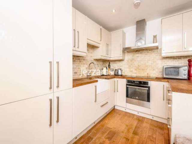  Image of 2 bedroom Detached house for sale in Station Road Hampton TW12 at Hampton, TW12 2BJ