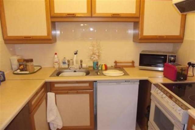  Image of 1 bedroom Flat to rent in Station Road Hayling Island PO11 at Hayling Island, PO11 0EF