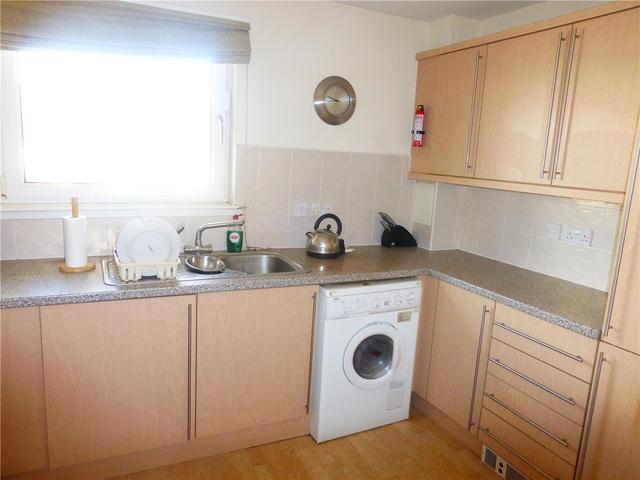  Image of 2 bedroom Flat to rent in Stenhouse Gardens Edinburgh EH11 at Saughton Edinburgh Edinburgh, EH11 3LS