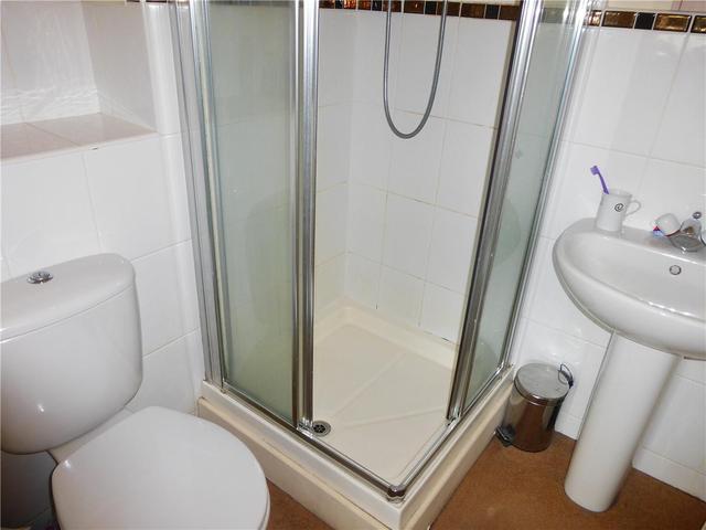  Image of 2 bedroom Flat to rent in Stenhouse Gardens Edinburgh EH11 at Saughton Edinburgh Edinburgh, EH11 3LS