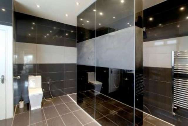  Image of 6 bedroom Detached house to rent in Stockport Road Timperley Altrincham WA15 at ALTRINCHAM, WA15 7LT