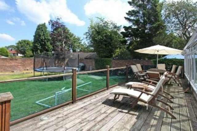  Image of 6 bedroom Detached house to rent in Stockport Road Timperley Altrincham WA15 at ALTRINCHAM, WA15 7LT