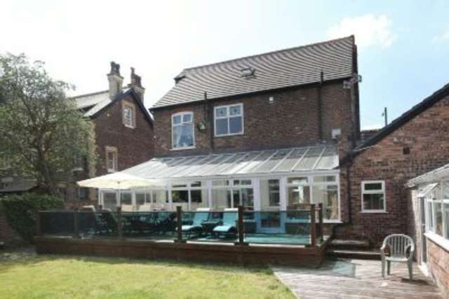  Image of 6 bedroom Detached house to rent in Stockport Road Timperley Altrincham WA15 at ALTRINCHAM, WA15 7LT